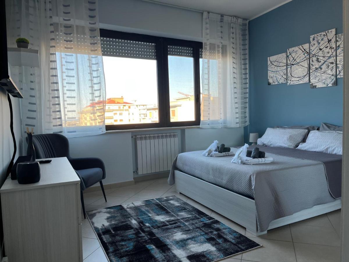 Casa Manthone - Luxrental Apartments Pescara Buitenkant foto