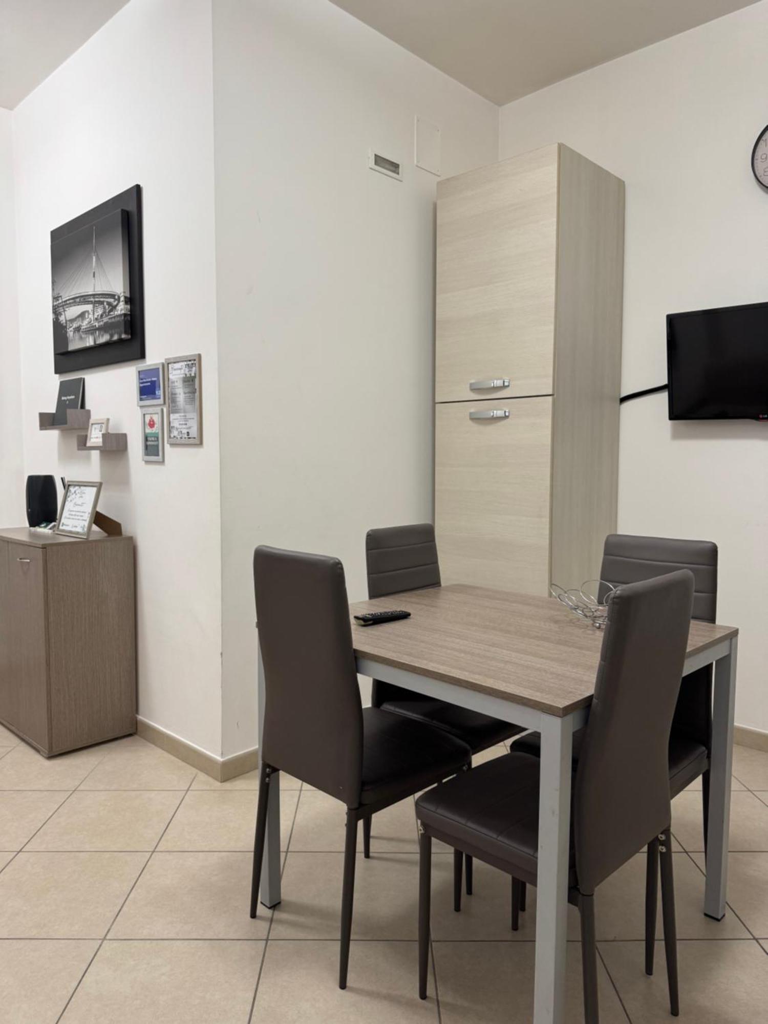 Casa Manthone - Luxrental Apartments Pescara Buitenkant foto